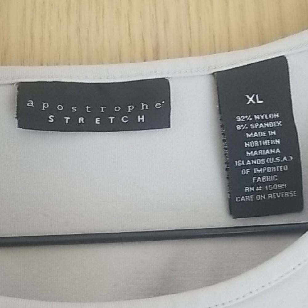 Apostrophe Stretch Top - Picture 2 of 2